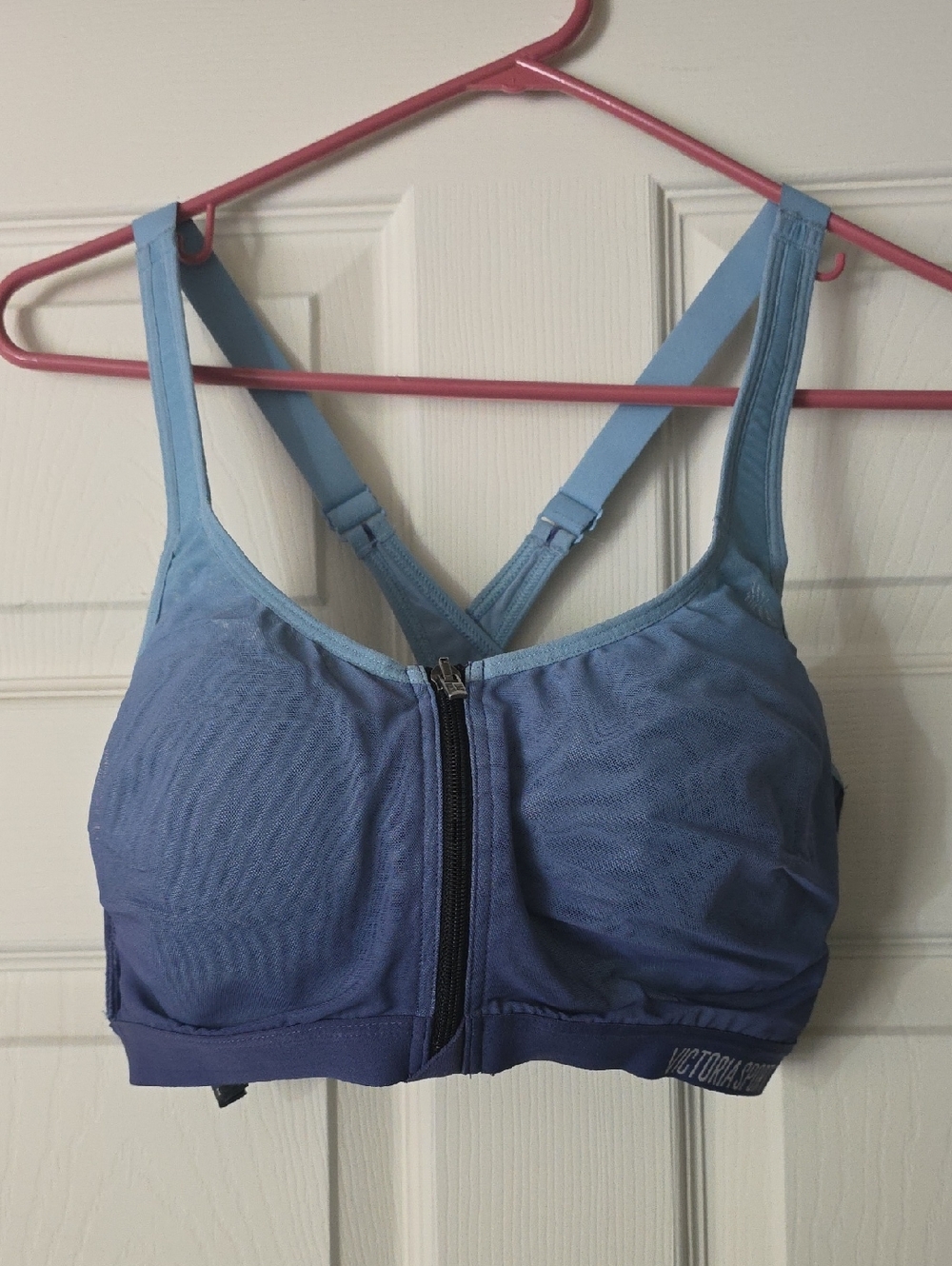 VS Knockout Sports Bra